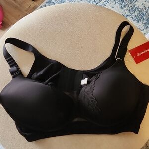 Black Wireless Lace-Trim Everyday Support Bra